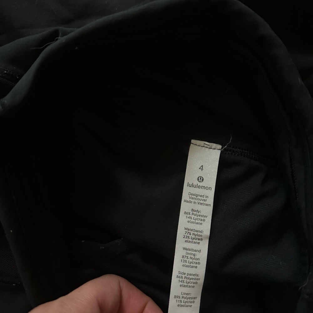 Lululemon Hotty Hot Shorts - Picture 4 of 4